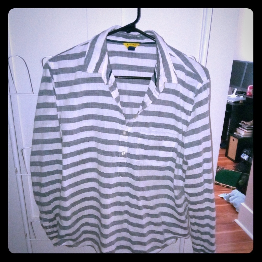 Gray and white stripe thin blouse